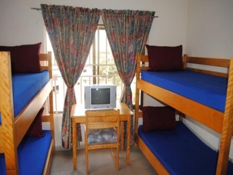 Pink Hostel Аккра Екстер'єр фото
