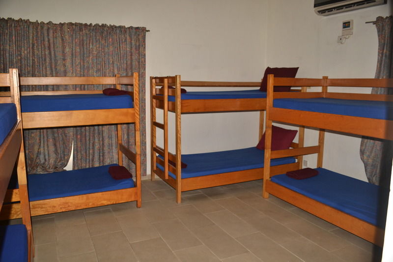 Pink Hostel Аккра Екстер'єр фото